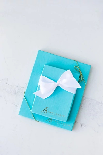 Robin Egg blue Tyndell 3/4" Portrait Box 5x7, 8x10, 11x14 horizonal/vertical.