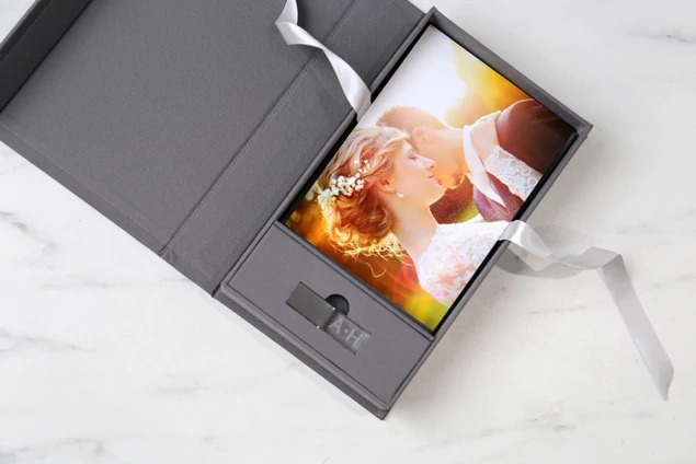 Slate Tyndell Fabric Flash & Print Box with 3.0 16GB Crystal Flash Drive USB Gold, Rose Gold, Silver, Black.