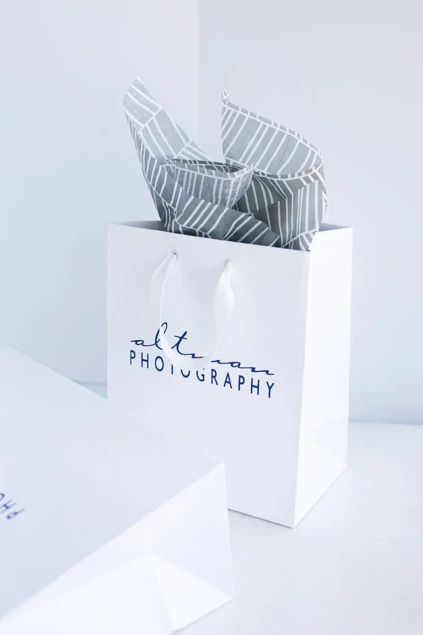 White Tyndell Euro Tote bag 8x10, 13x10, 16x12.