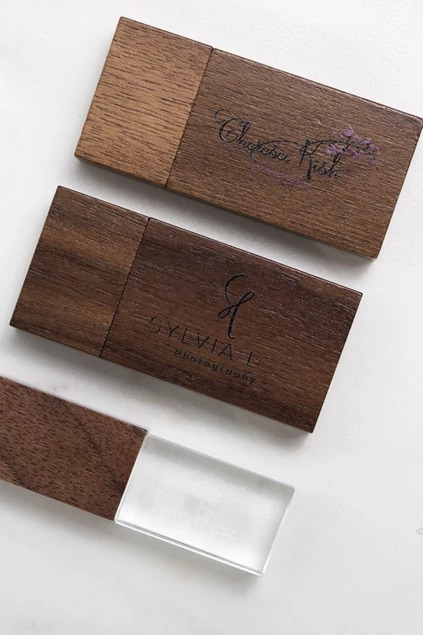 Tyndell TS - Wood Flash Drive - Walnut