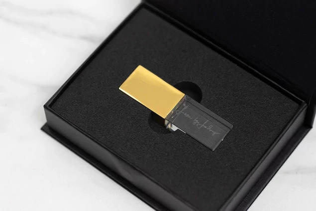 Tyndell TS - Magnetic USB Gift Box