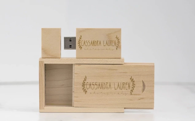 Maple Tyndell Wood Flash Drive USB and Wood USB Box Bundle 4GB, 8GB, 16GB