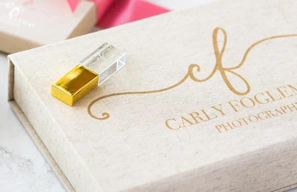 Linen Tyndell Fabric Flash & Print Box with 3.0 16GB Crystal Flash Drive USB Gold, Rose Gold, Silver, Black.