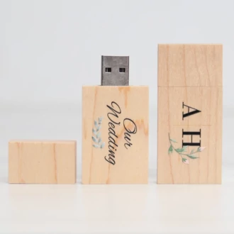 Wood Flash Drive - Maple by Tyndell Details